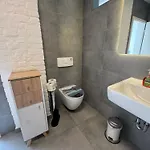 Zentrales Gartenhaus Loft In