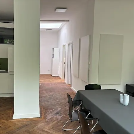 Zentrales Gartenhaus Loft In Casa de Férias