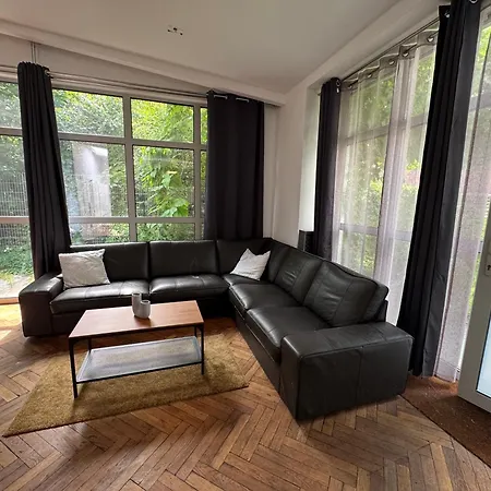 Zentrales Gartenhaus Loft In Holiday home Berlin