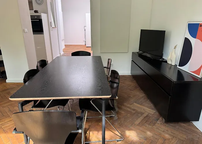 Zentrales Gartenhaus Loft In *