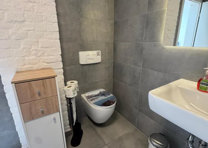 Zentrales Gartenhaus Loft In